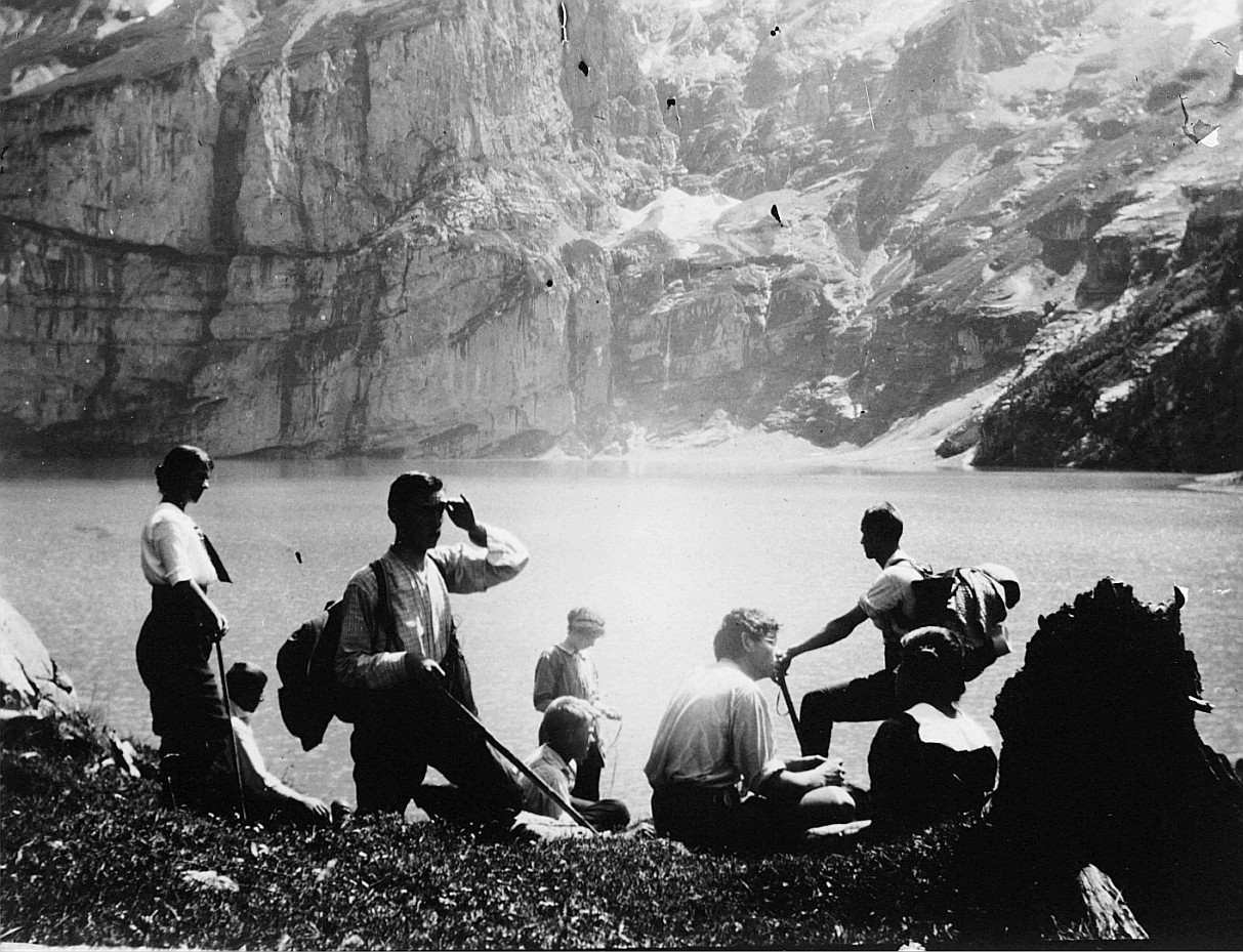 Wandervögel der Ortsgruppe Bern - Wanderung an den Oeschinensee (1920)