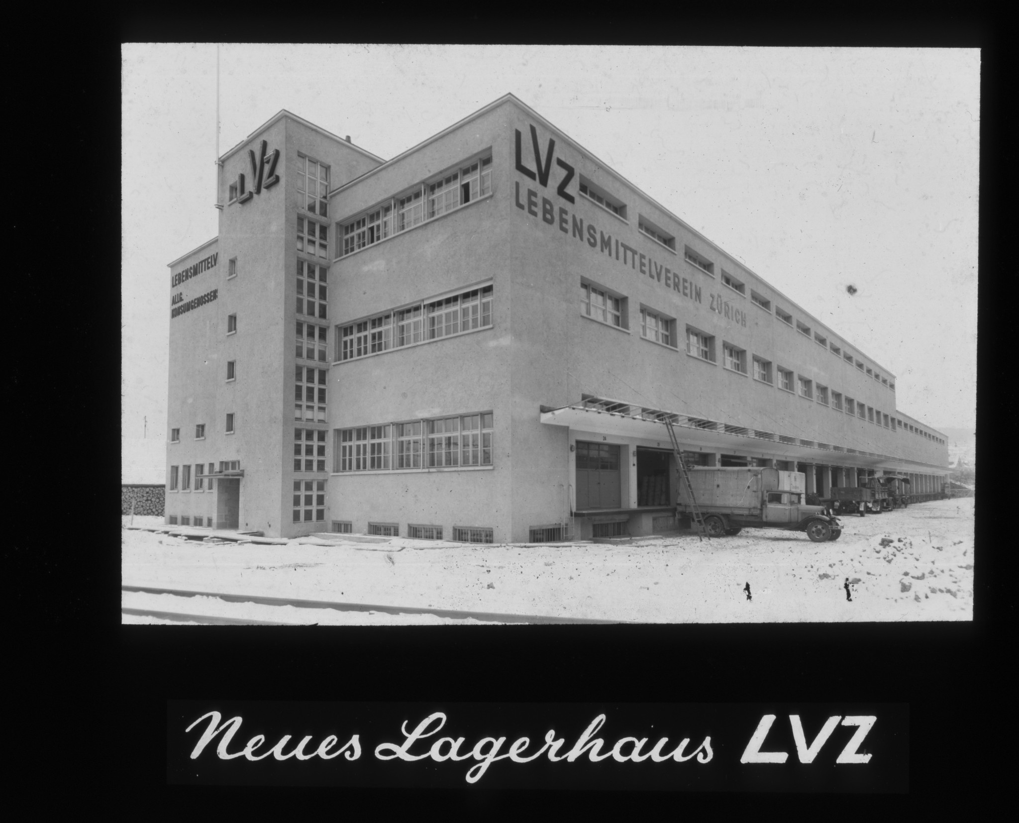 Dia: Lagerhaus von aussen: "Neues Lagerhaus LVZ".