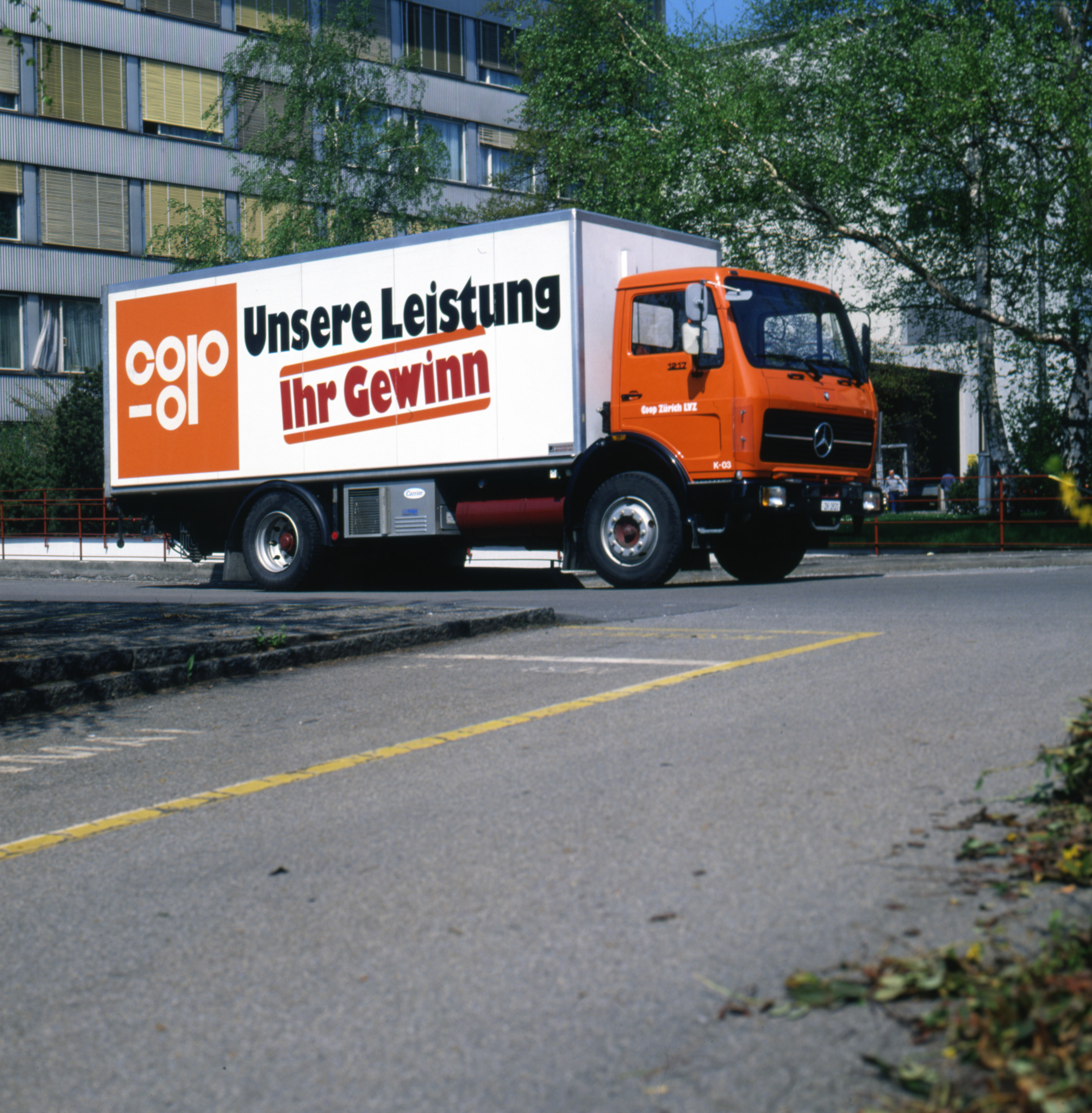 Coop Lastwagen "Unsere Leistung Ihr Gewinn"