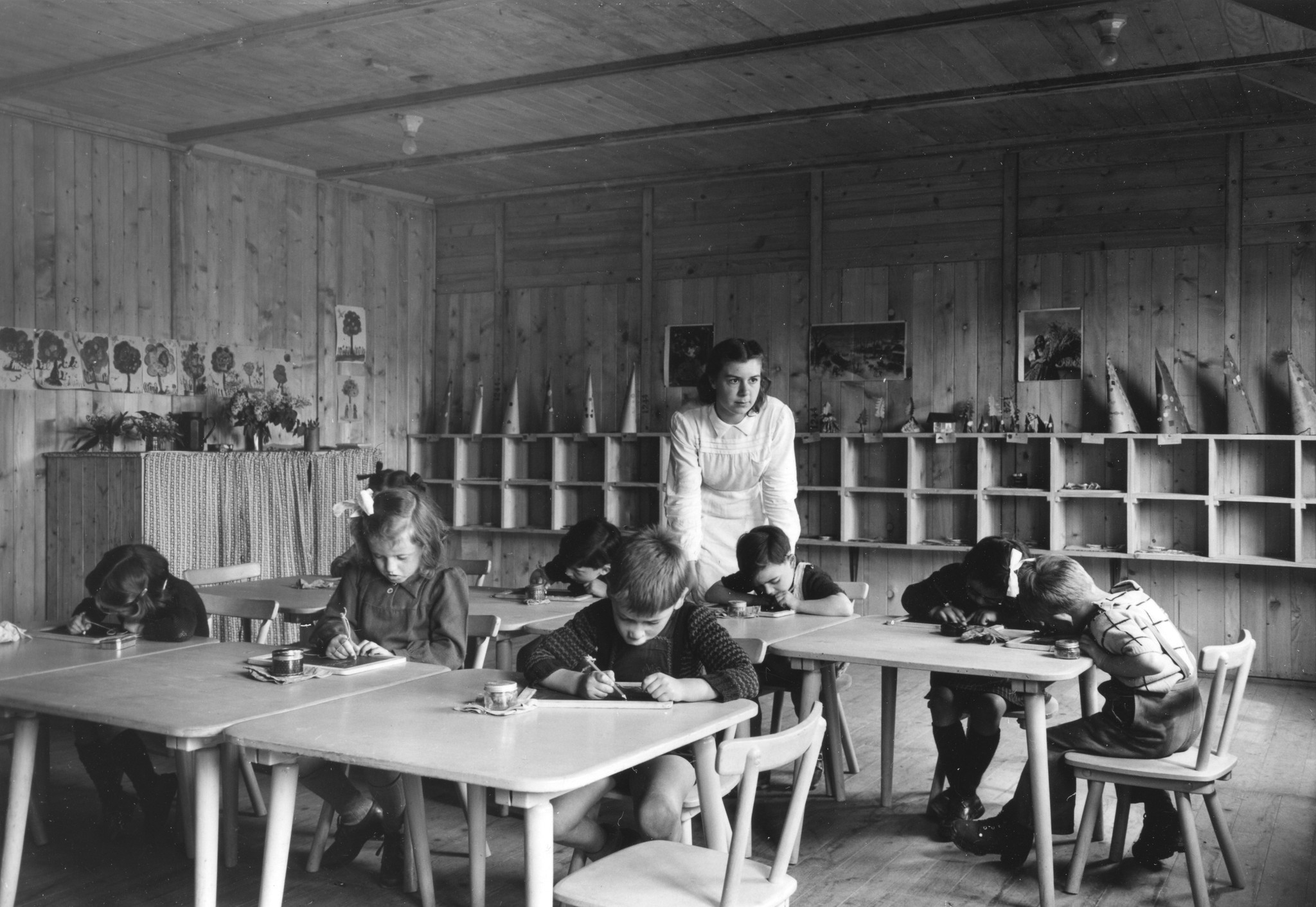 Im Sozialzentrum in Saint-Lô wird den Kindern das Schreiben beigebracht