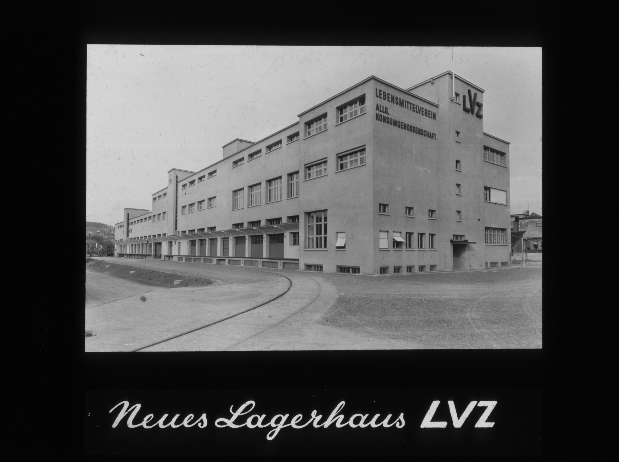 Dia: Lagerhaus von aussen: "Neues Lagerhaus LVZ".