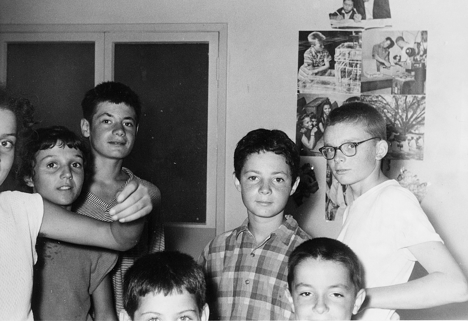 Internationales Kindertreffen in Cervia, Sommer 1958; sieben Jungen