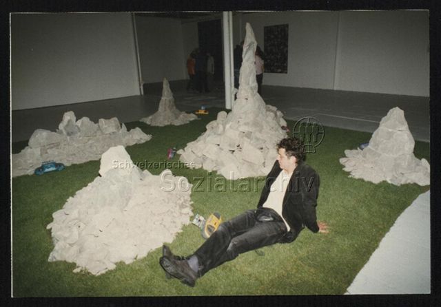 Installation von Urs Hiestand (abgebildet), Stephan Ramming, Suzanne Zahnd