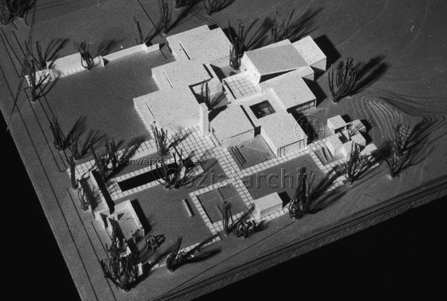 "Quartierplanung: Unausgeführtes Modell Projekt im Stückler Altstetten, Zürich" - Modell der Siedlung; um 1970