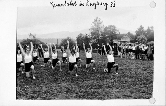 Turnfahrt in Lenzburg. 33 [1933]