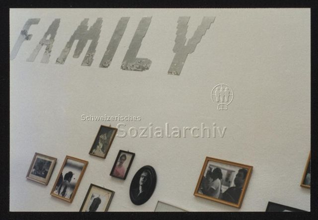Family, Fotos von DJ Nokia 3210 (Michael Hiltbrunner), Tim Elzer, u.a.