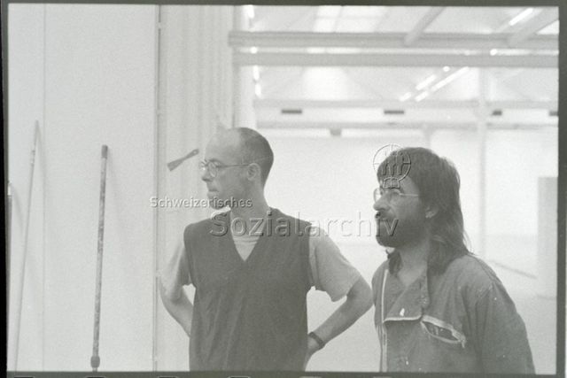 Umbau Juli 1988, links abgebildet: Harm Lux