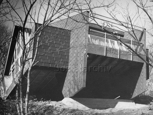 Bosco della Bella, Feriendorf für kinderreiche Familien - Ansicht eines Ferienhauses von unten; um 1965
