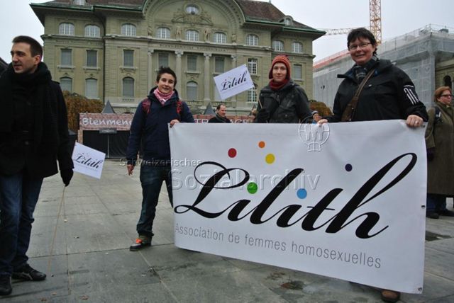 Kundgebung in Bern gegen die Familieninitiative der CVP (16.11.2013, Bern) – "Lilith – Association de femmes homosexuelles"