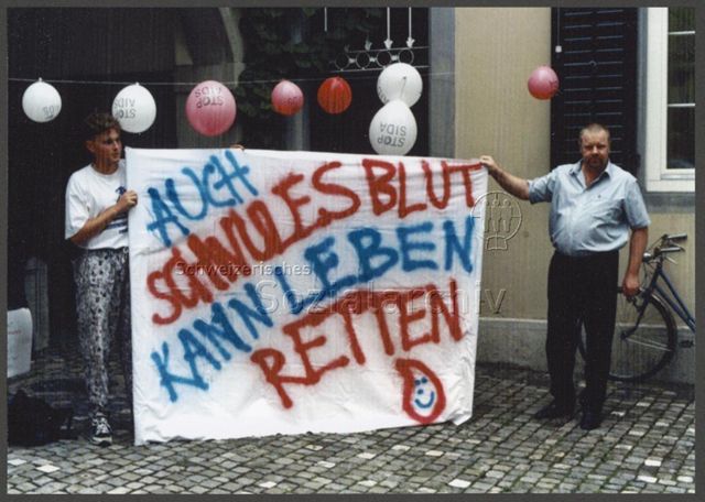 SRK-Protest (1996, Zürich) – "Auch schwules Blut kann Leben retten"