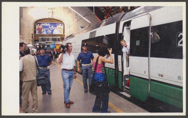 Spazio Gay (1994-2002, Milano) – Empfang am Hauptbahnhof in Milano<br>