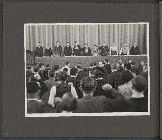 Fotoalbum "KPS Parteitag, 30.05., 31.05. und 01.06.1936/SPS Parteitag 07.06.1936, Volkhaus und Limmatplatz Zürich