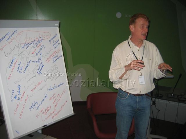 23. ILGA (International Lesbian, Gay, Bisexual, Trans and Intersex Association) World Conference – Geneva (27.03.–03.04.2006, Genf) – Referent, Whiteboard mit Stichwörtern