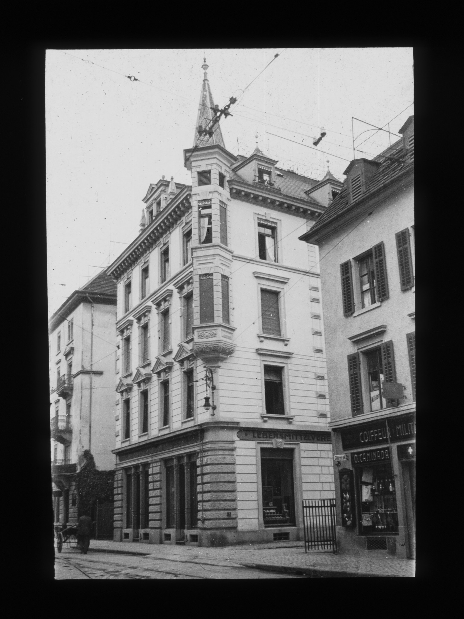 Dia: COOP/LVZ-Filiale Militärstrasse 8, Zürich; Aussenansicht.