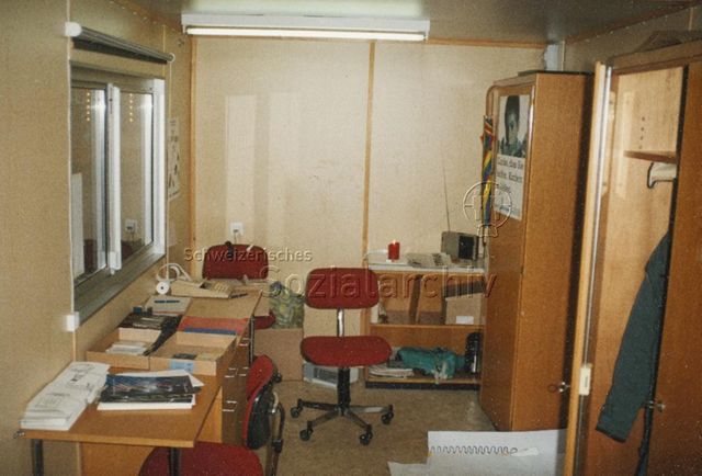 Marken- und Kartenverkauf, Zürich - Innenansicht Verkaufscontainer; um 1995