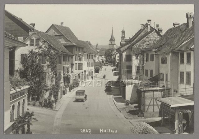 Hallau