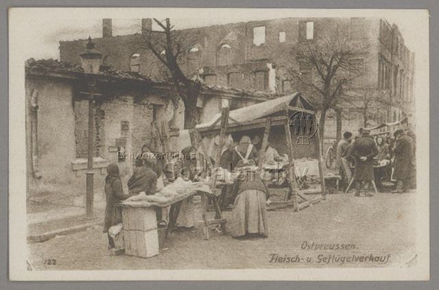 "Ostpreussen, Fleisch- und Geflügelverkauf", ca. 1915 (Postkartenserie "Ostpreussenhilfe")